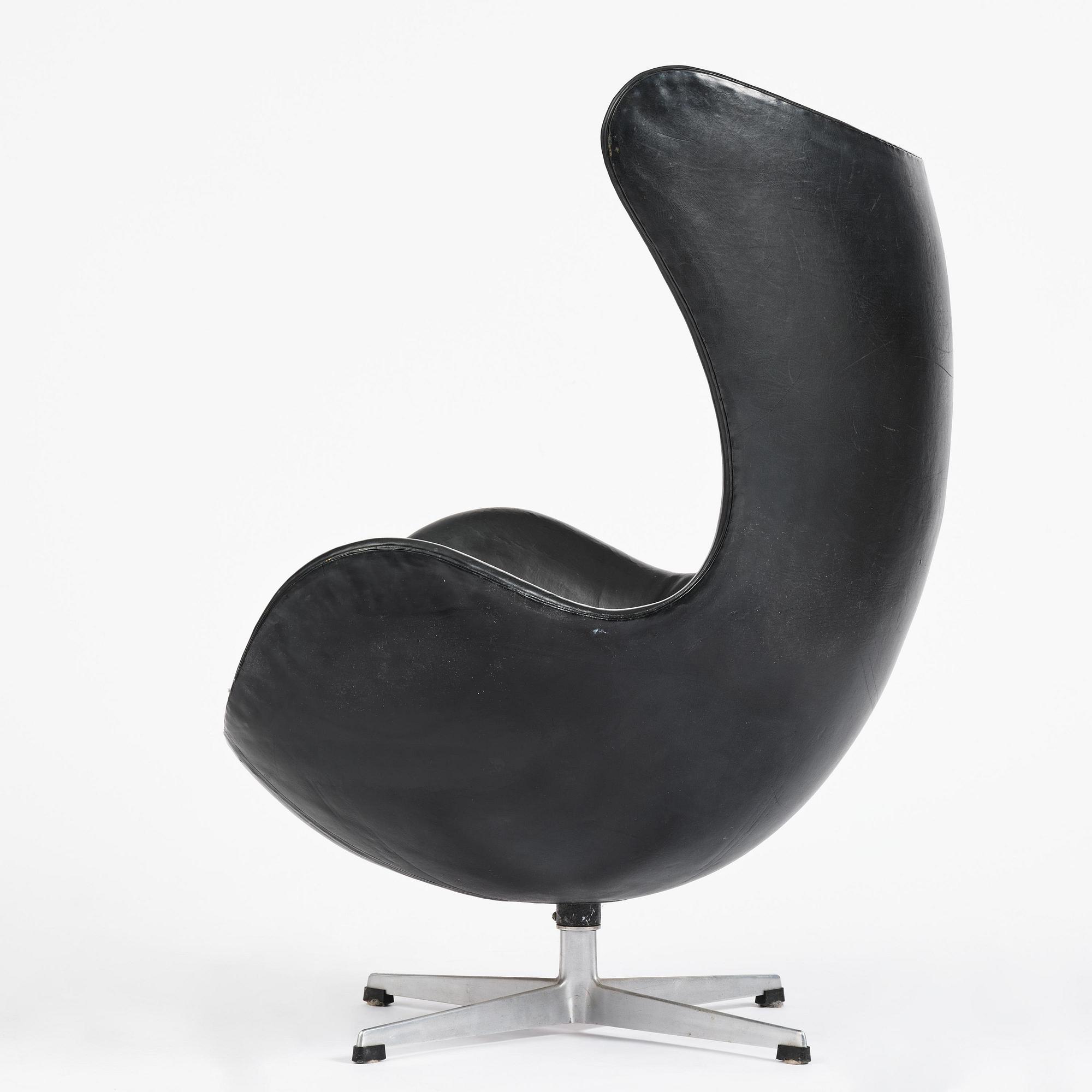 Arne Jacobsen, an "Egg" armchair, Fritz Hansen, Denmark, 1964.