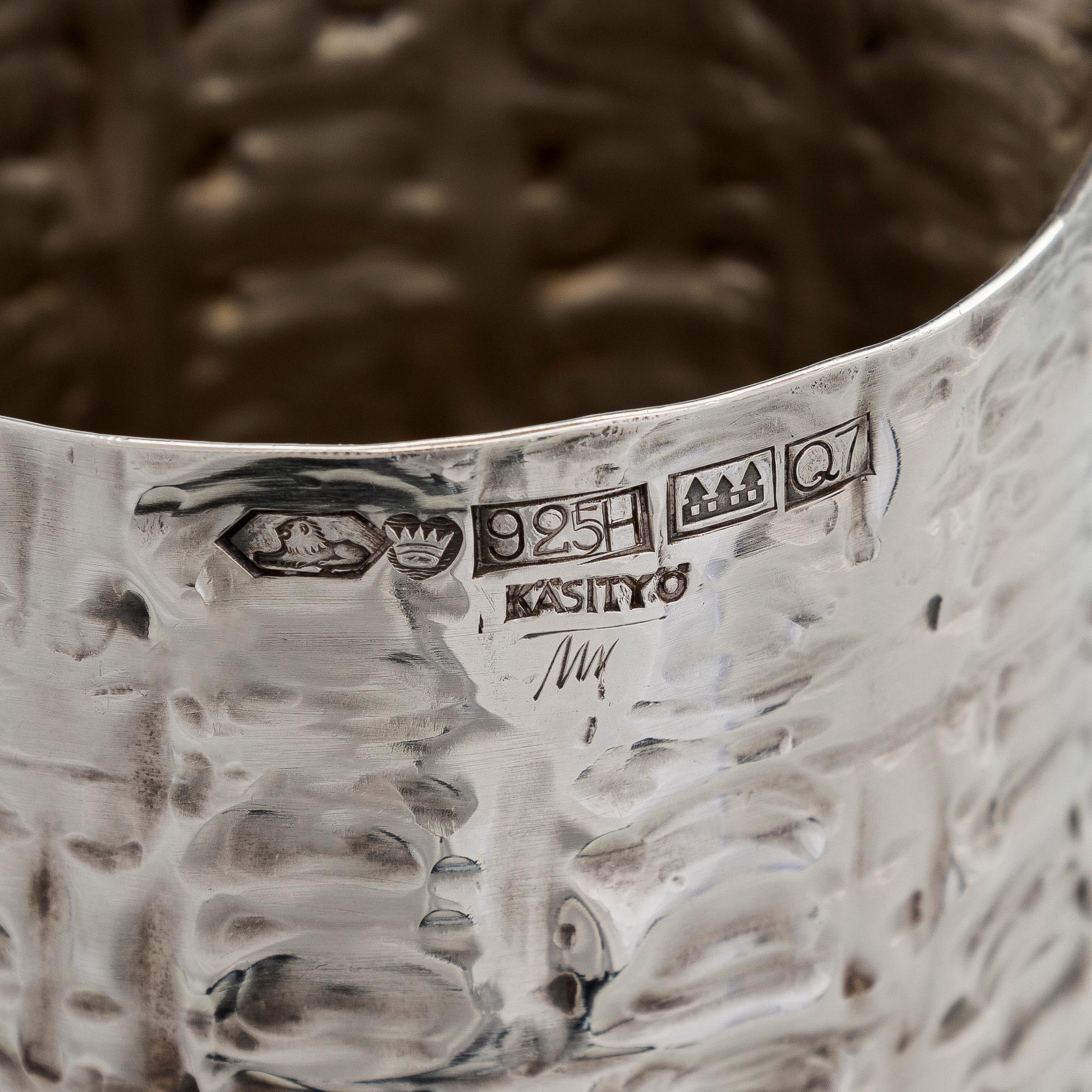 Tapio Wirkkala, Tillbringare, sterling silver, samt bägare, 6 st, silver (.925 och .830), Kultakeskus, Tavastehus 1969-1979.