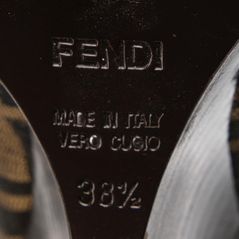 SKOR, Fendi.