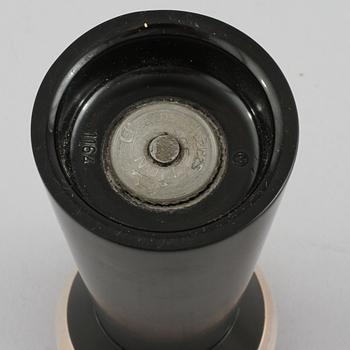 SALTSTRÖARE och PEPPARKVARN, silver och backelit, Svend Toxvaerd, Köpenhamn, 1900-tal.