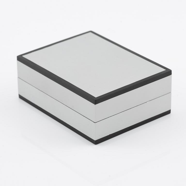 Plaque, 18K gold, numbered 372/1000, 1975, weight approx. 27 g.