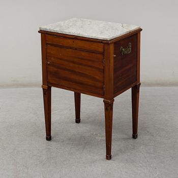 A late Gustavian chamber pot cupboard, late 18th century.