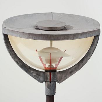 HANS J WEGNER, utelampa, Louis Poulsen, Danmark 1976.