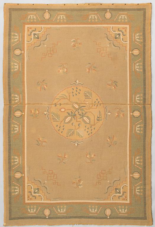 A Finnish long pile rug, 1940's. Circa 305 x 200 cm.