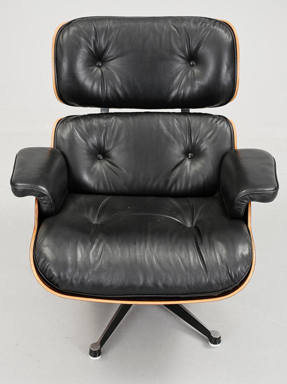 FÅTÖLJ, "Lounge Chair", Charles och Ray Eames, 1900-talets andra hälft.