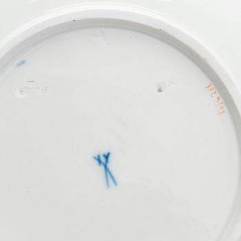 A 20th century Meissen porcelain dish.