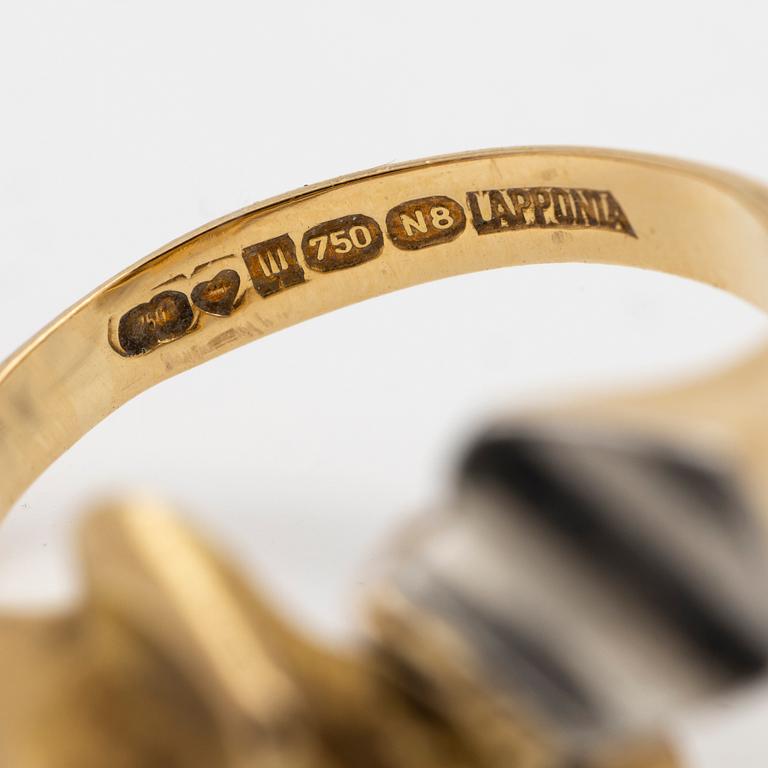 Björn Weckström, Ring, “Episode”, 18K gold and platinum, Lapponia, 1963.