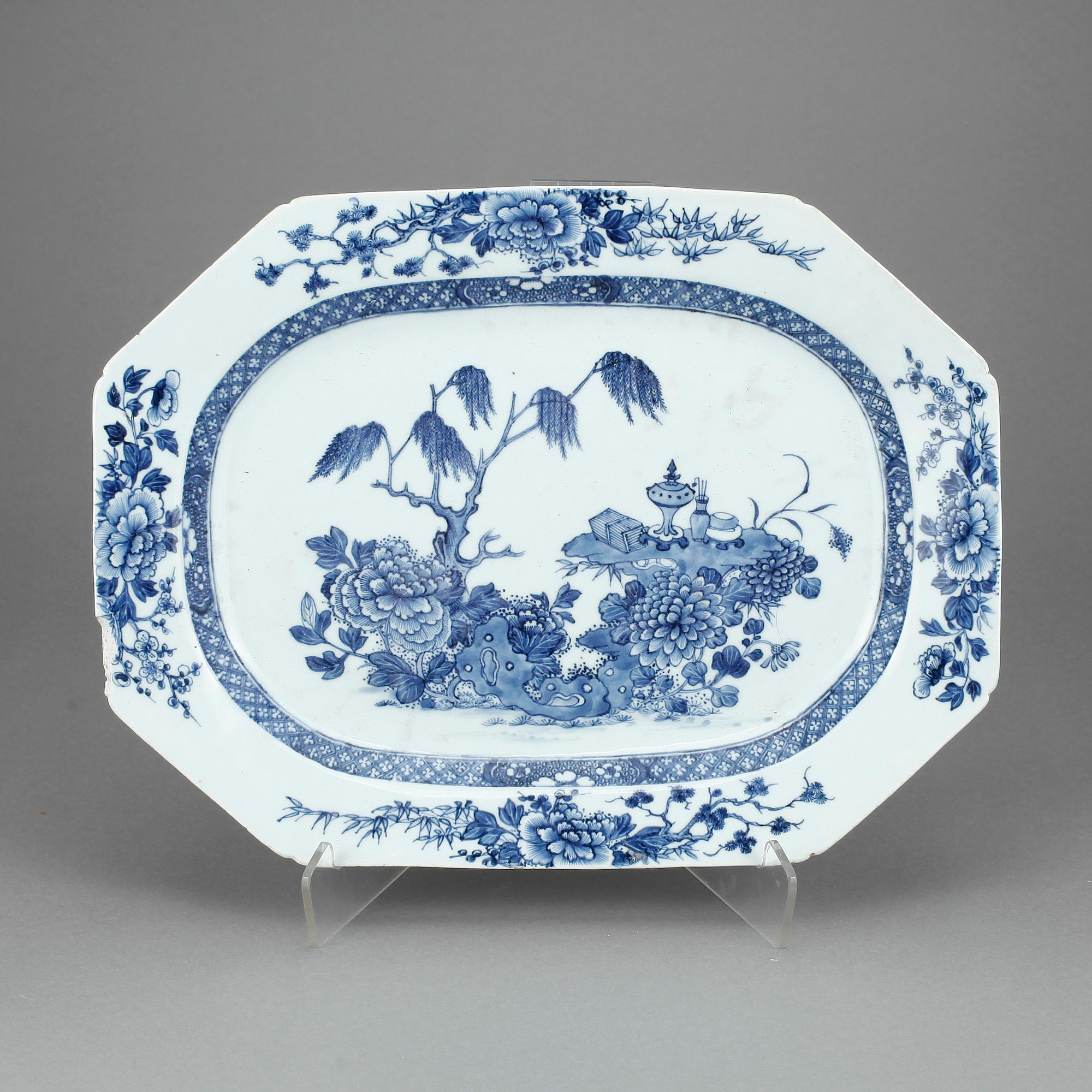 STEKFAT, porslin, Kina, 1700-tal.