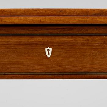 Spelbord, sengustavianskt, omkring år 1800.