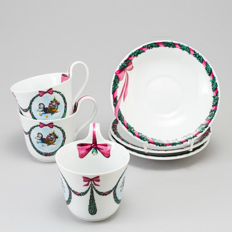 3 teacups with saucers, "Jingle bells", Royal Copenhagen.