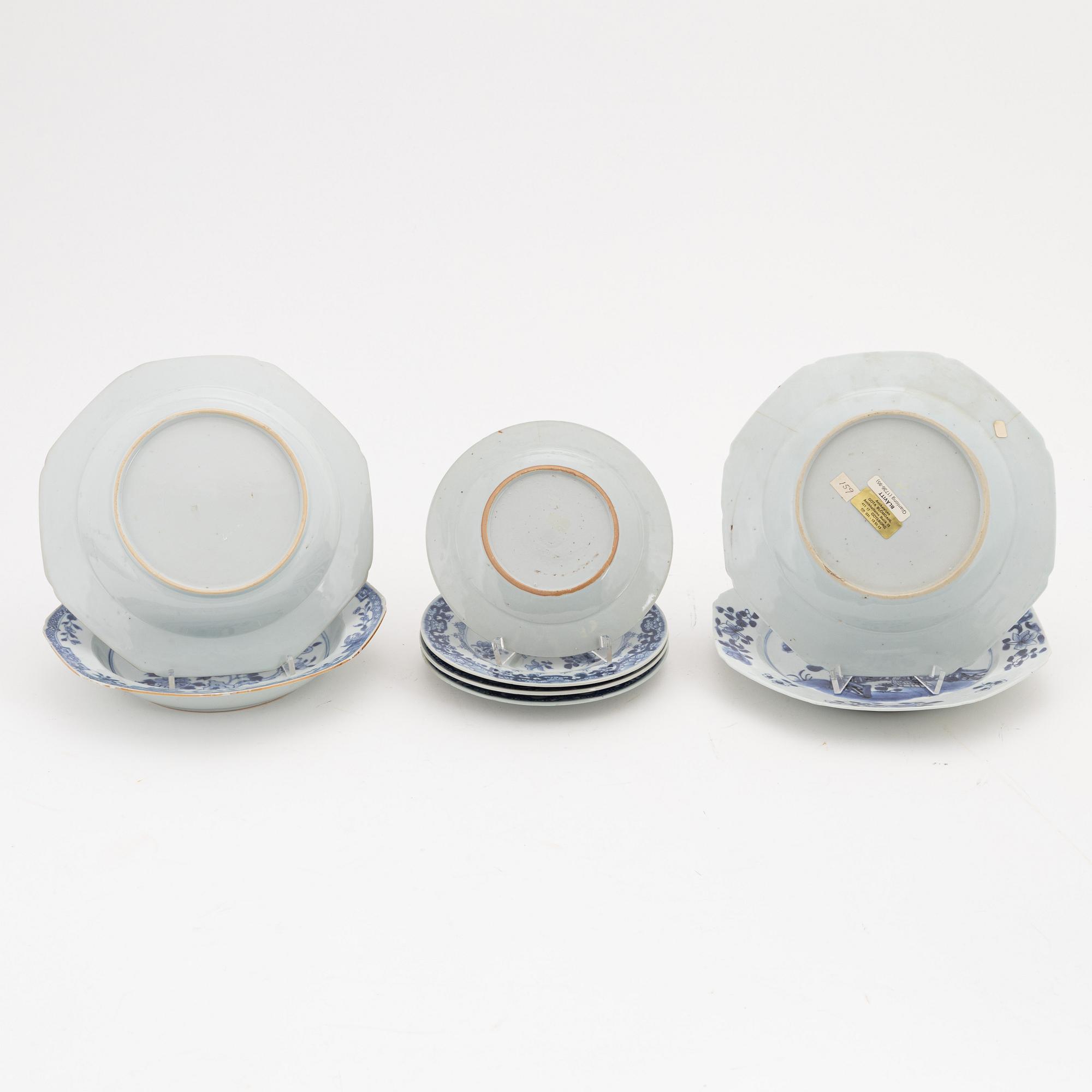 A group with a pair of soupdishes, a pair of plates and four small dishes, Qing dynasty, Qianlong (1736-95).