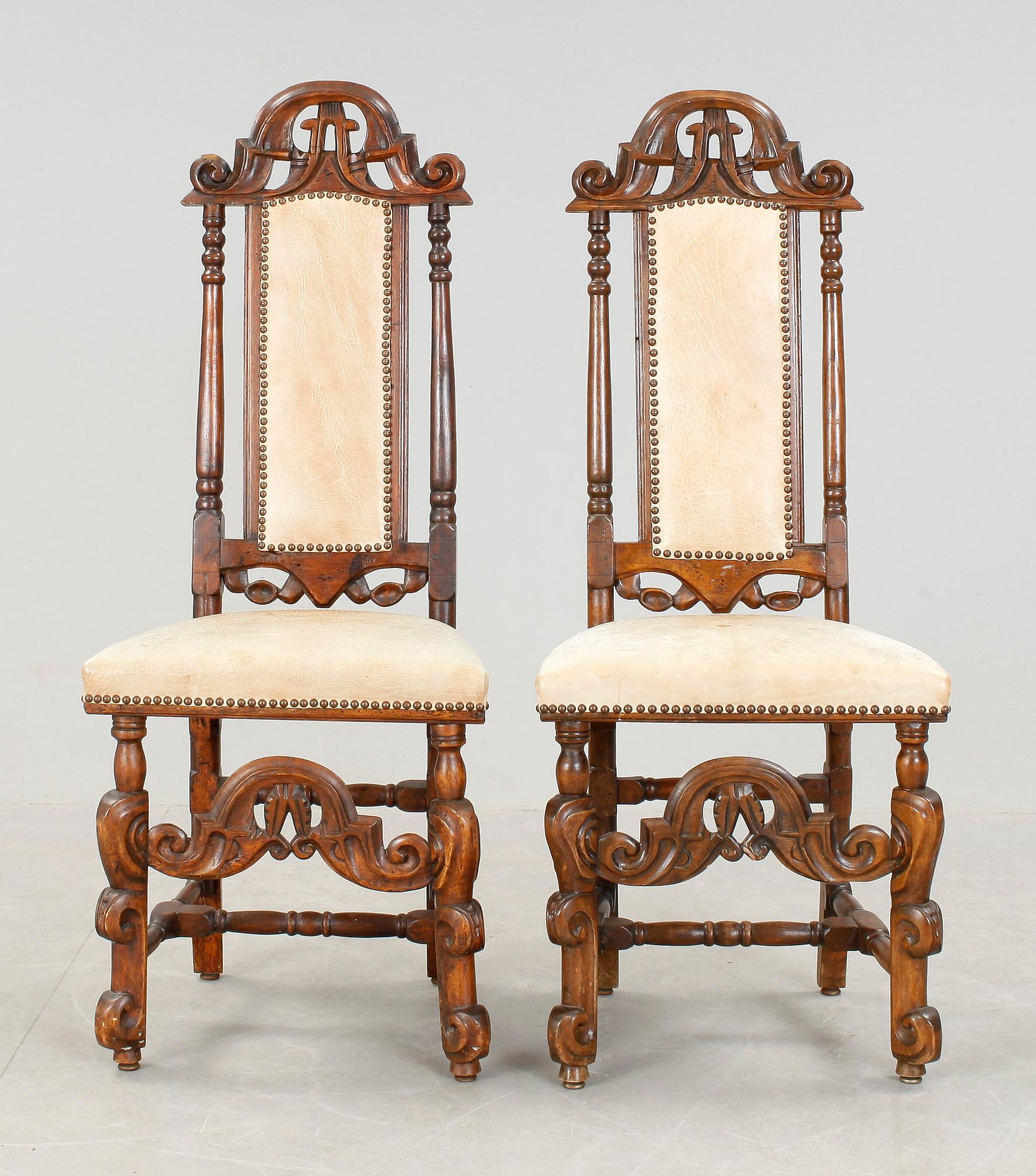 STOLAR, sex + två stycken. Omkring år 1700. Barock.