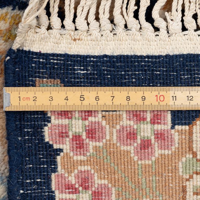 Carpet, Kirman, approx. 370 x 275 cm.