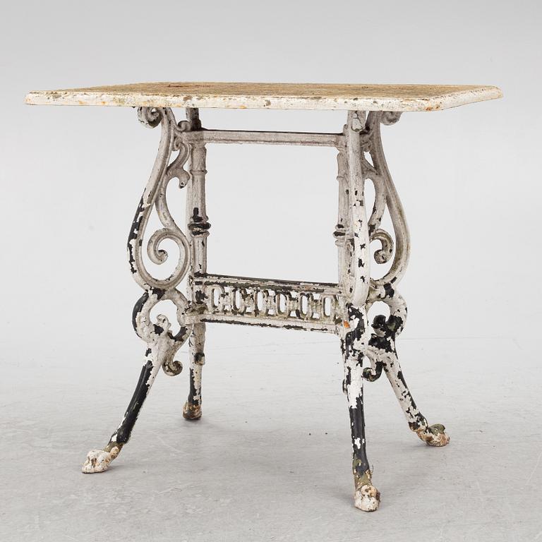 Trädgårdsbord, 1900-talets första hälft.