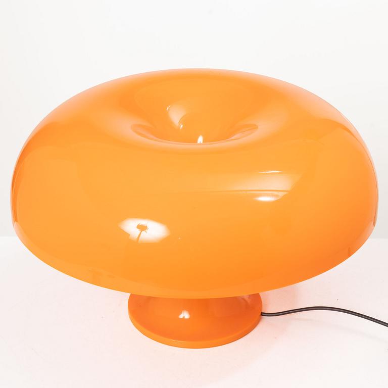 Giancarlo Mattioli, bordslampa, "Nesso", Artemide, Italien, 1900-talets senare hälft.