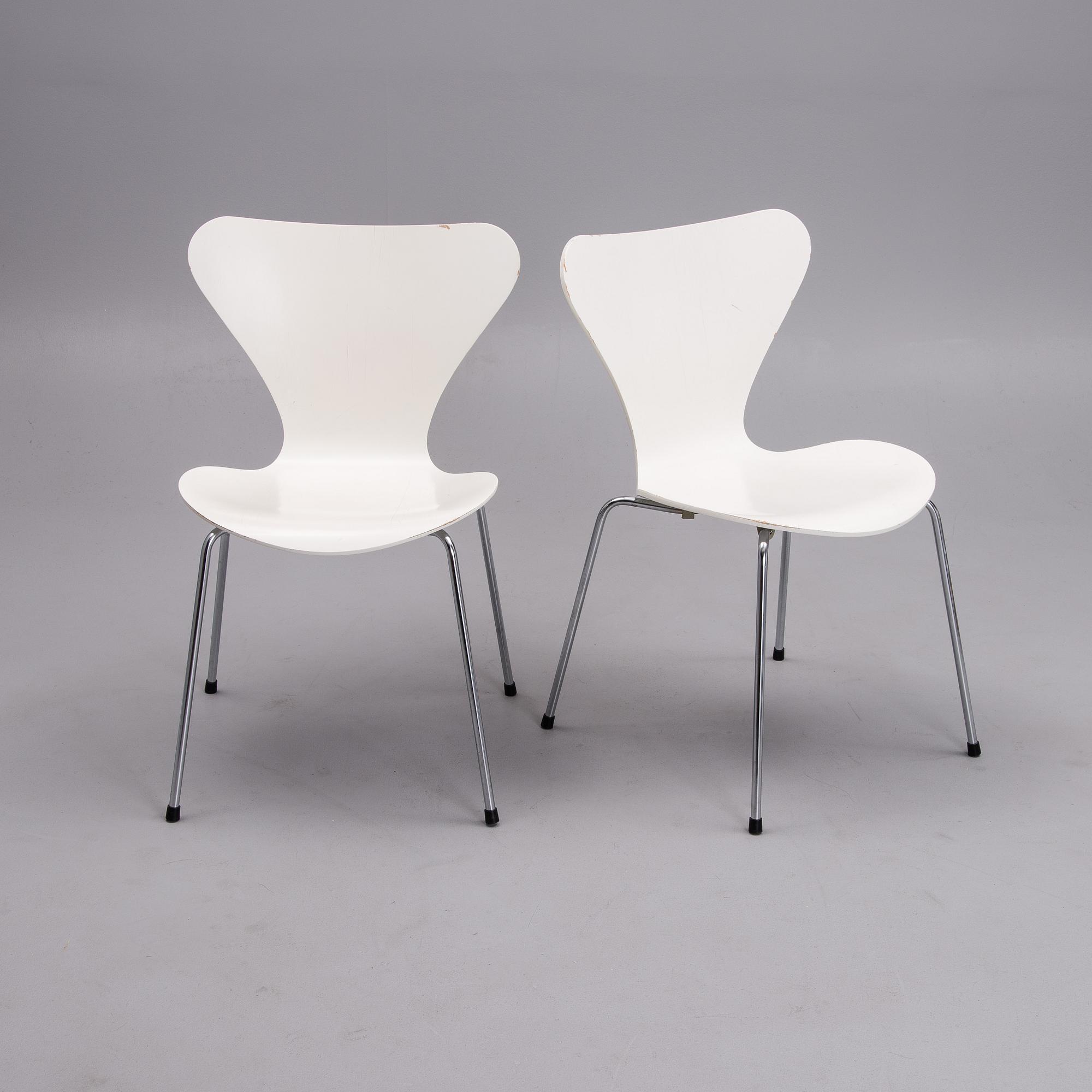 STOLAR, 4 ST, "Sjuan", Arne Jacobsen, Fritz Hansen, Danmark, 1980-tal.