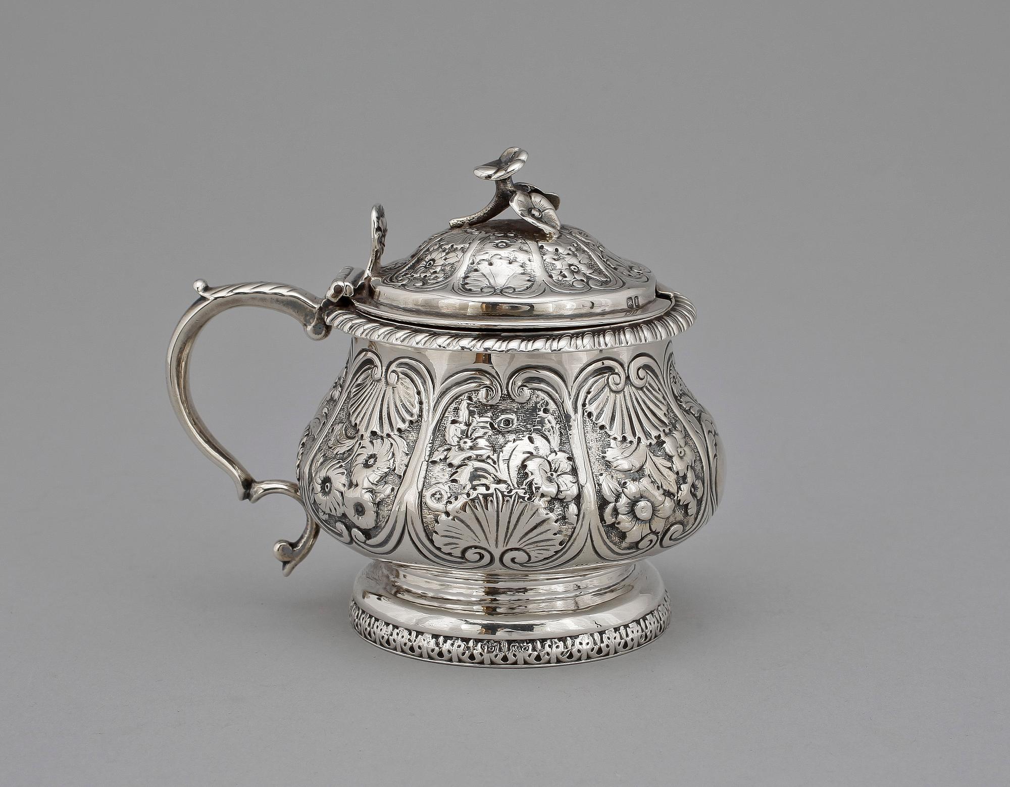 SENAPSKANNA, silver, London, England, 1825. Ca 197g, exkl insats.