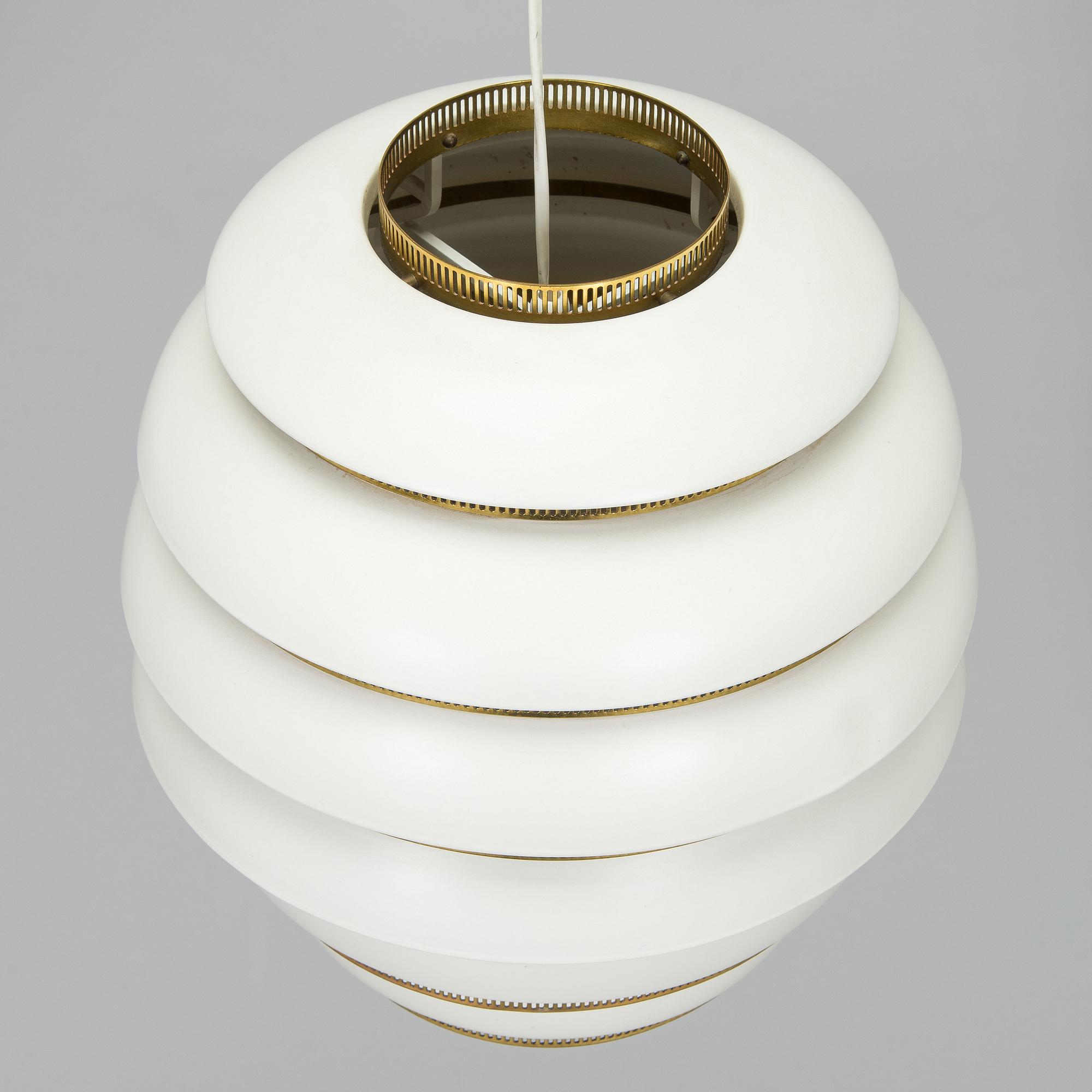 Alvar Aalto, taklampa, modell A332, "Bikupa", Valaistustyö.