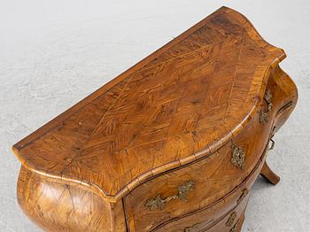 Byrå, rokoko, 1700-talets andra hälft.