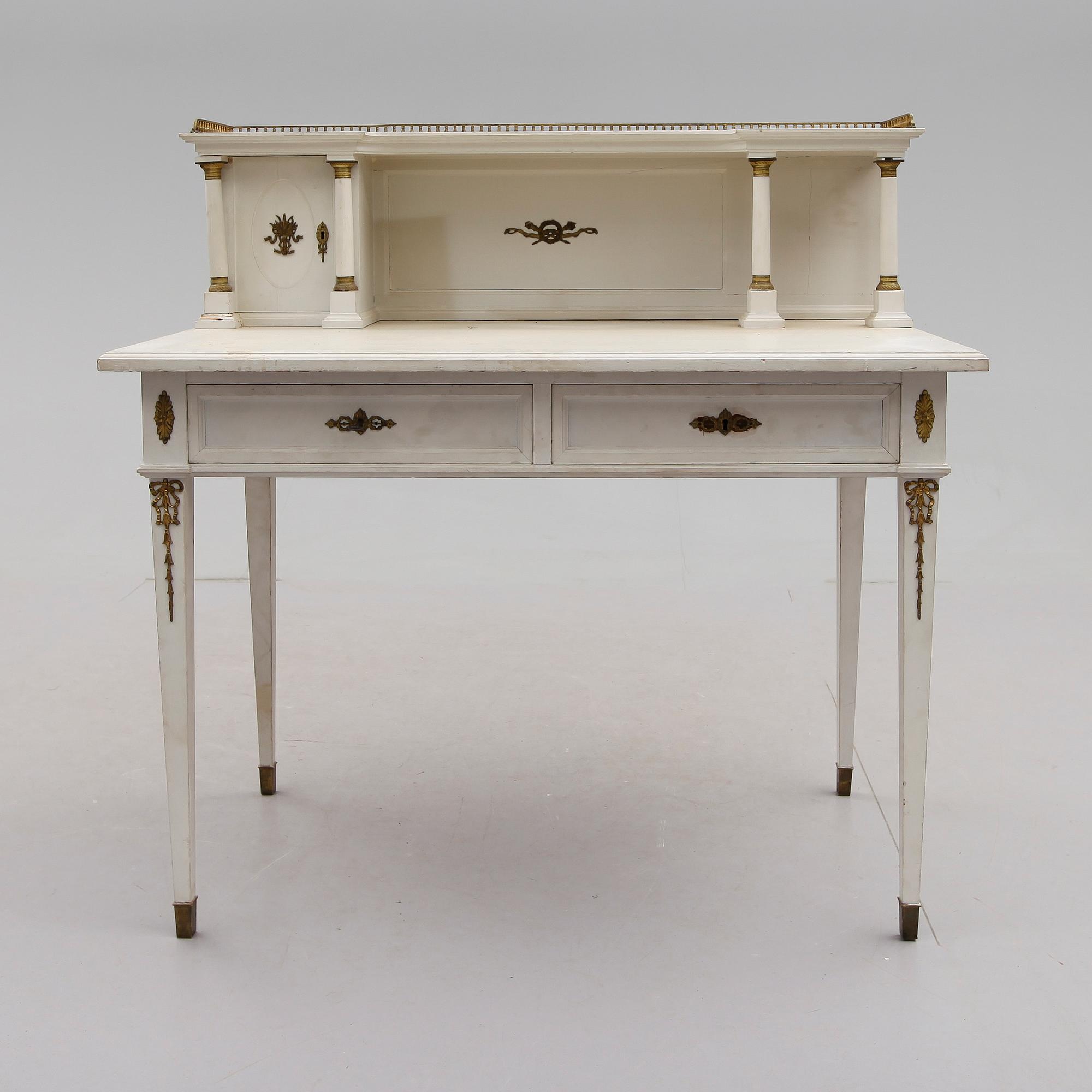 SKRIVBORD, empirestil, 1900-talets första hälft.