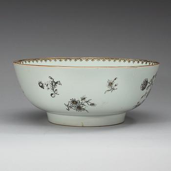 A grisaille punch bowl with a Swedish Bank note, Qing dynasty, Qianlong dated 1762.