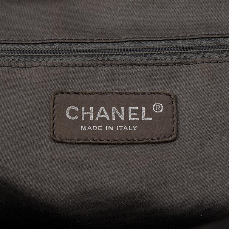 Chanel, A brown caviar leather bag, 2006-2008.