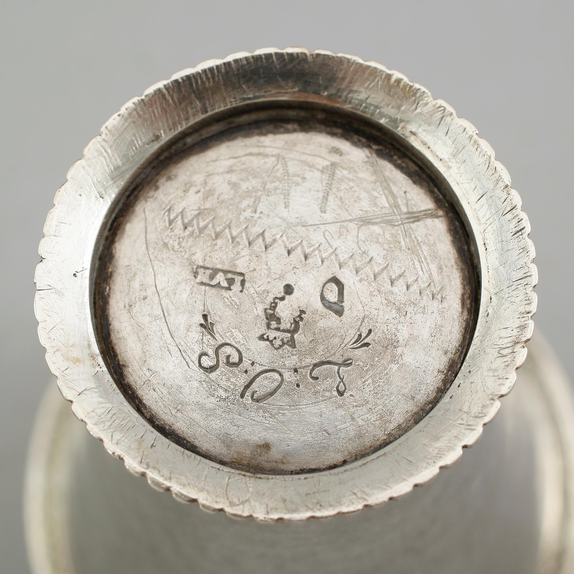 BÄGARE, silver, Lucas von der Hagen, Stockholm 1762. Vikt ca 131 gram.