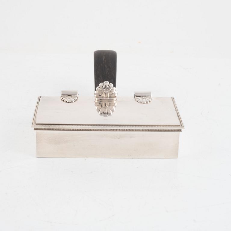Atelier Borgila, ask med lock och handtag, sterlingsilver, Stockholm 1939.