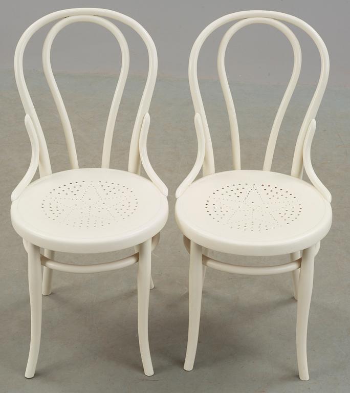 STOLAR, ett par, Thonet, omkring år 1900.