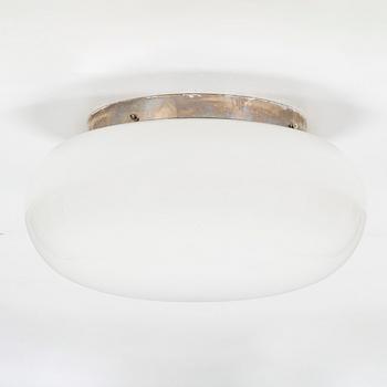 Paavo Tynell, a 1950's '1622' ceiling light for Taito.