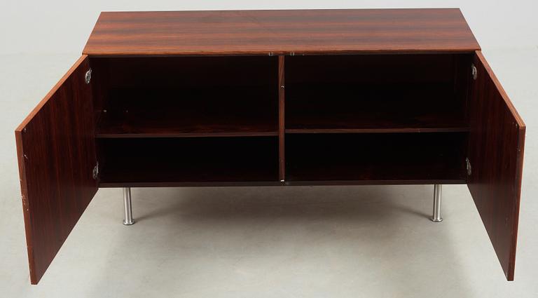 SIDEBOARD, 1960-tal.