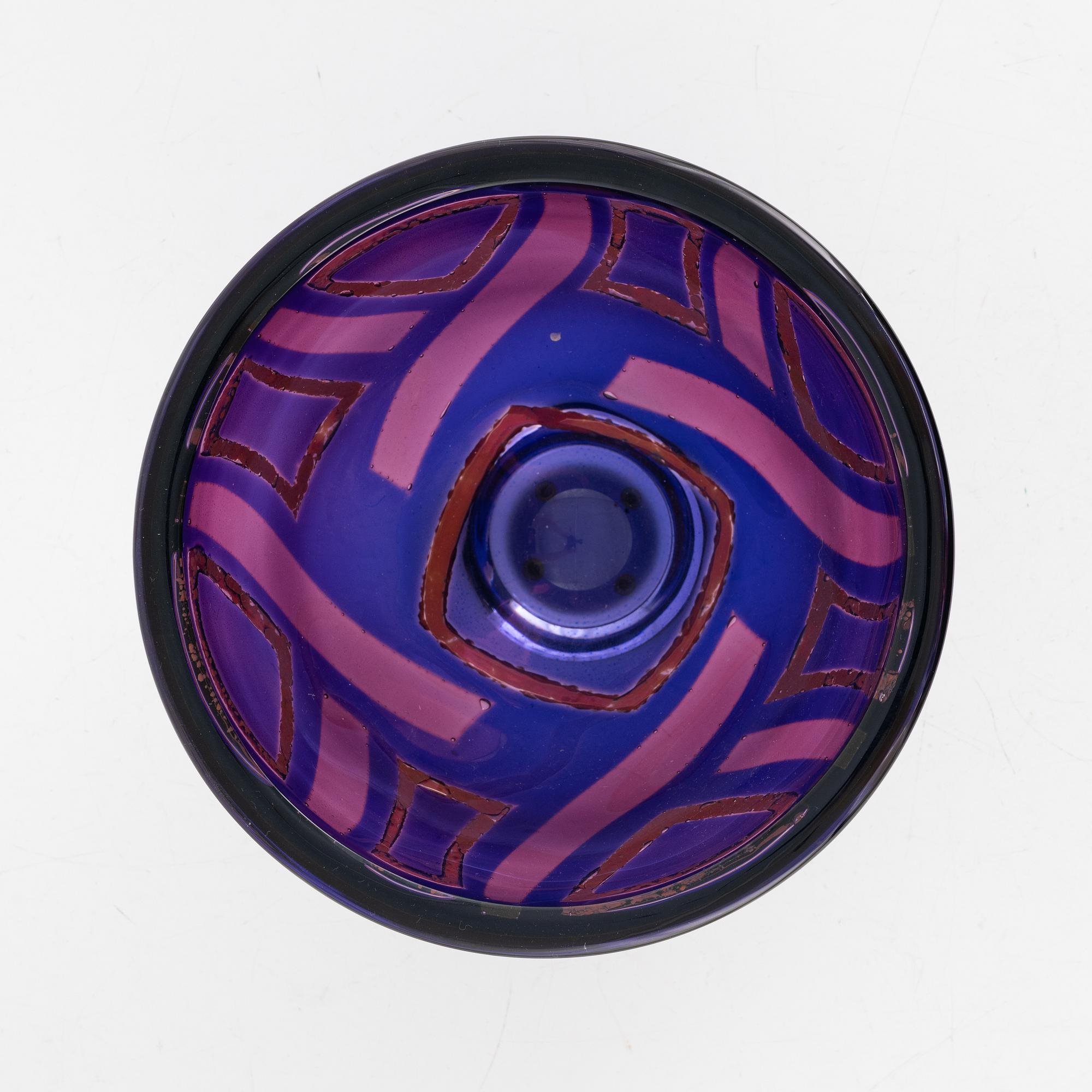 Jan Johansson, a bowl, Orrefors, 1989.
