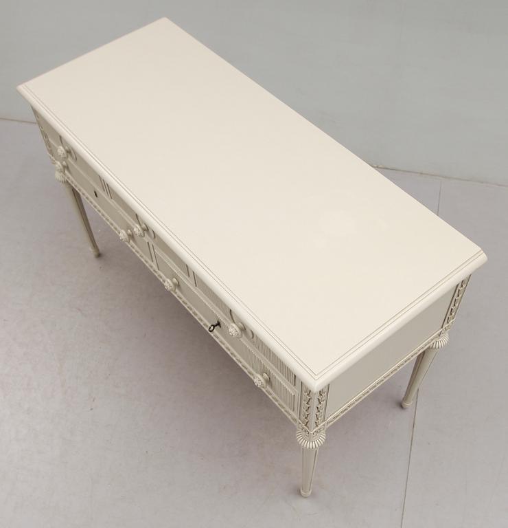 SIDEBOARD, gustaviansk stil, 1900-talets andra hälft.