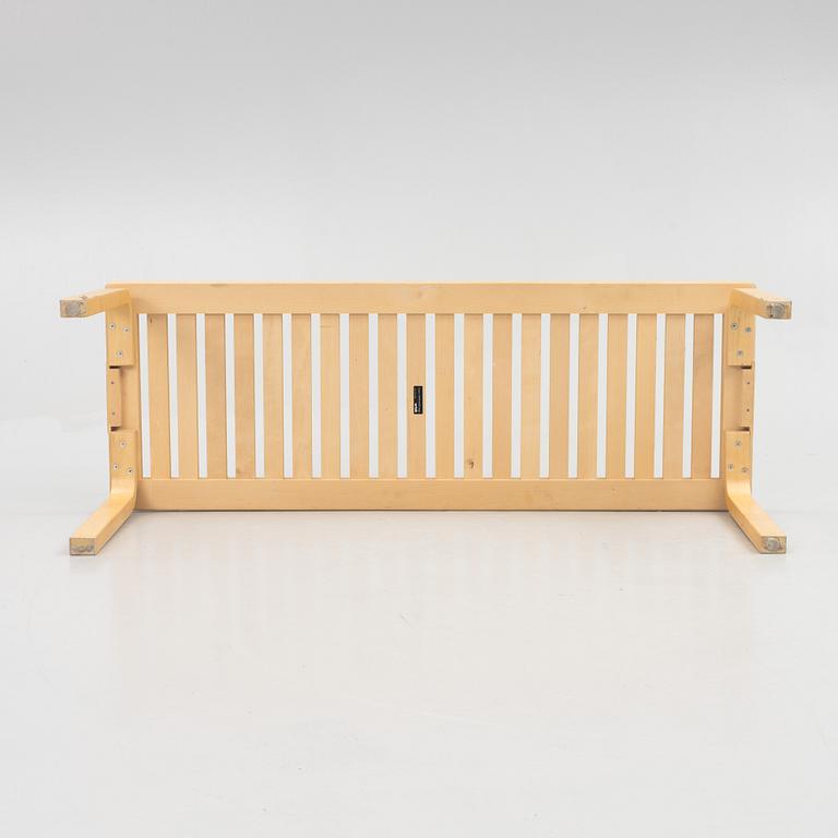 Alvar Aalto, bänk, 153A, Artek, 2005.