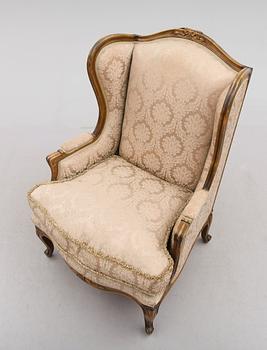 FÅTLÖJ, rokokostil, 1900-talets mitt.