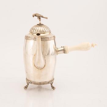 A Swedish 20th century silver coffee pot mark of CG Hallberg Stockholm 1900, weight in total 642 grams.