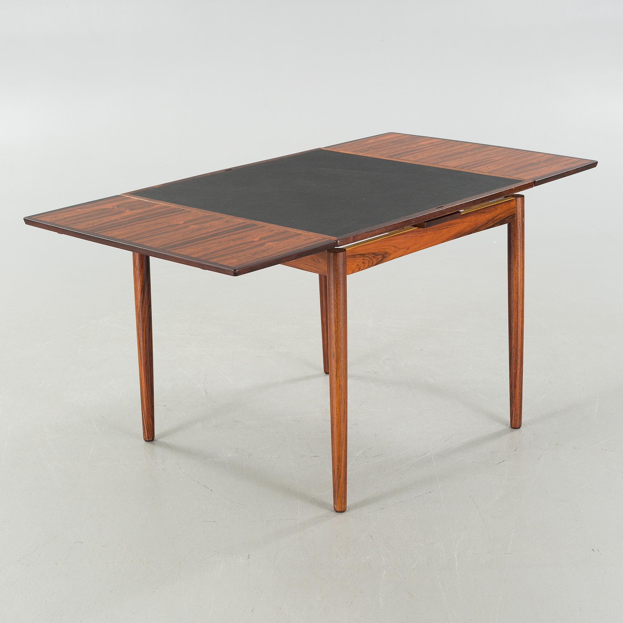 A 1950/60s table, designed by Poul Hundevad for Hundevad & Co.