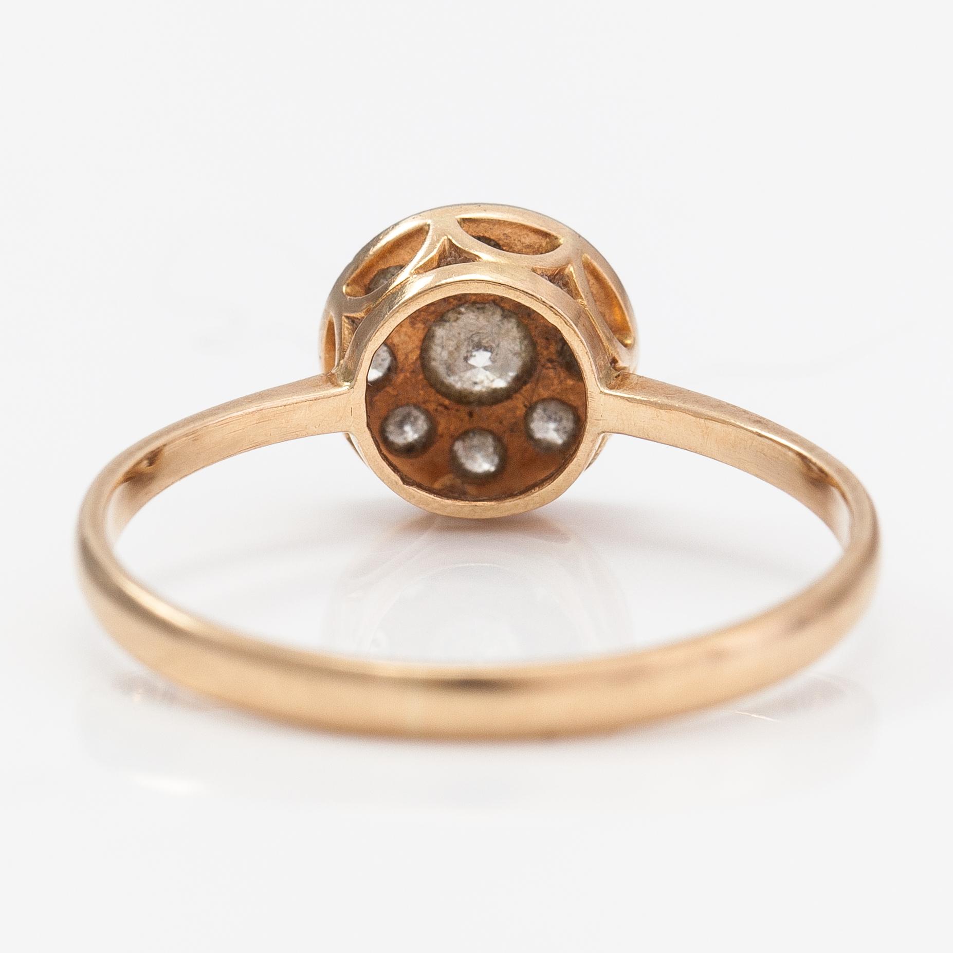 Ring, 14K guld och diamanter ca 0.22 ct tot. Lopen Kello ja Koru Tmi, Loppi 1981.