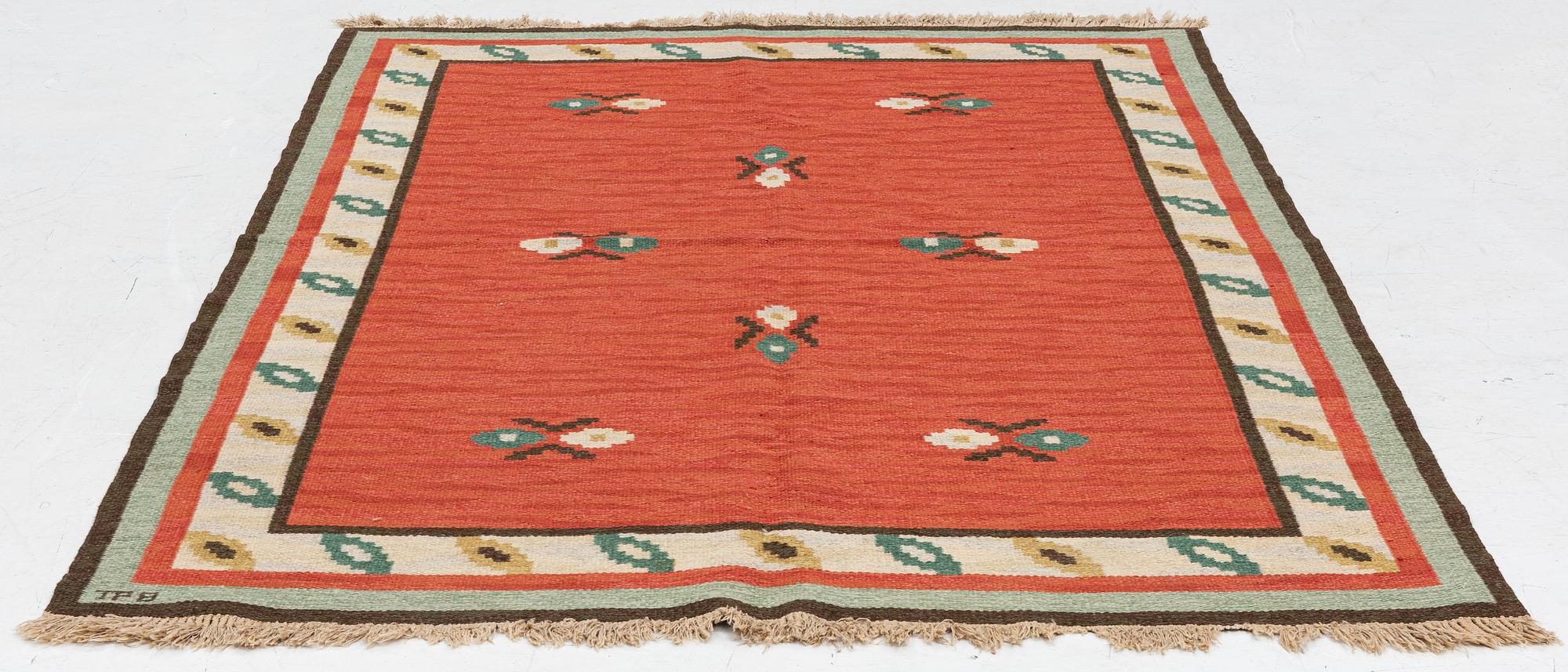 Polly Björkman, workshop, flat weave, signed TPB, approx. 248 x 174 cm.
