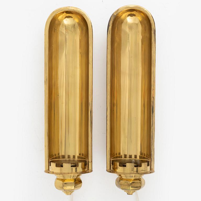 Lars Holmström, Arvika, a pair of wall lamps, 20th century.