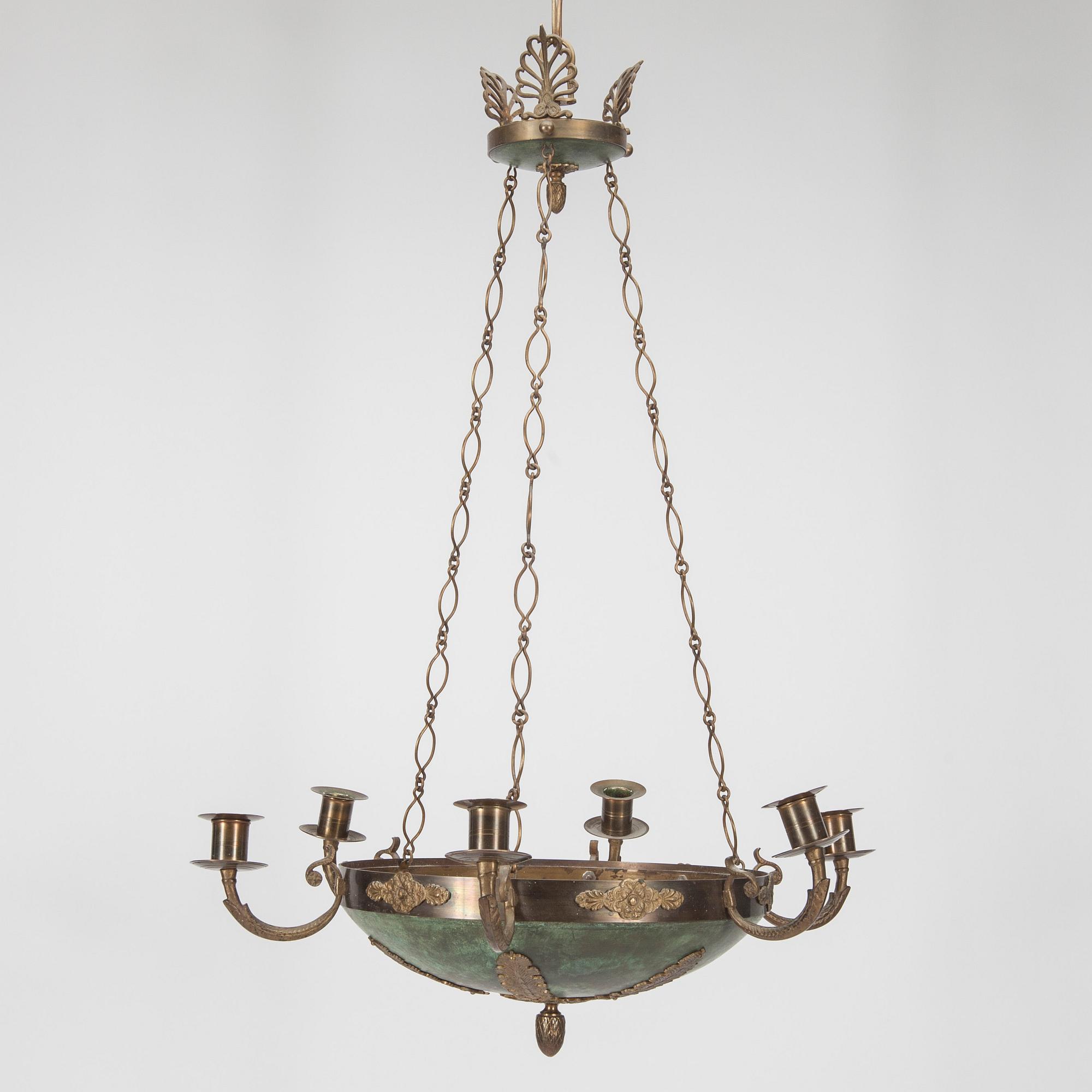 TAKAMPEL, empirstil, 1900-talets början. Höjd ca 65 cm.