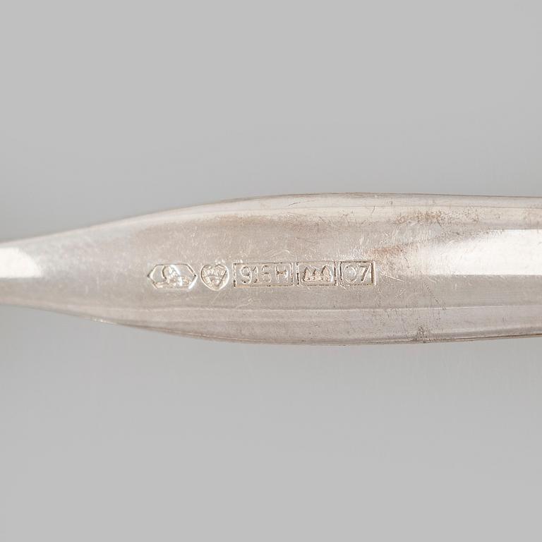 Tapio Wirkkala, A set of 24 silver spoons 'Tapio', Kultakeskus Hämeenlinna.