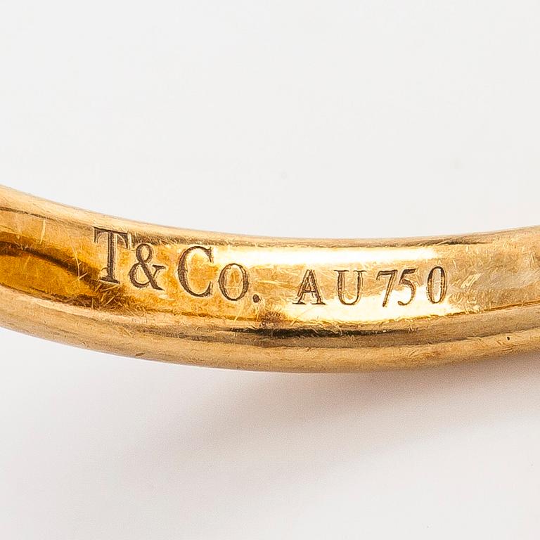 Tiffany & Co, Paloma Picasso, an 18K gold ring, with a cabochon-cut citrine.