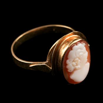 RING, samt ÖRHÄNGEN ett par. 14 k guld. Vikt  tot 4,2 g.