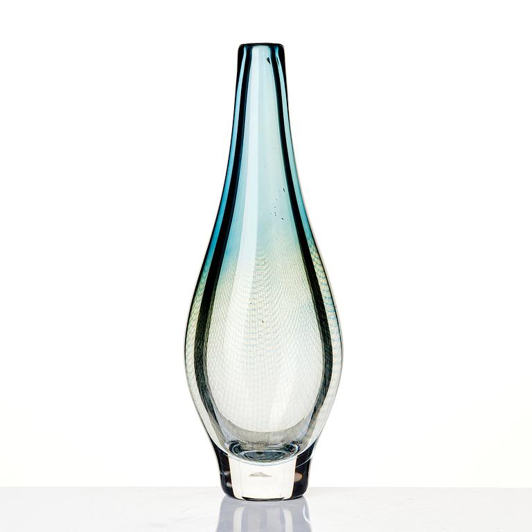 Sven Palmqvist, fyra delar, glas, Kraka, Orrefors 1940-50-tal, nr 34, 170, 359 samt en osignerad.