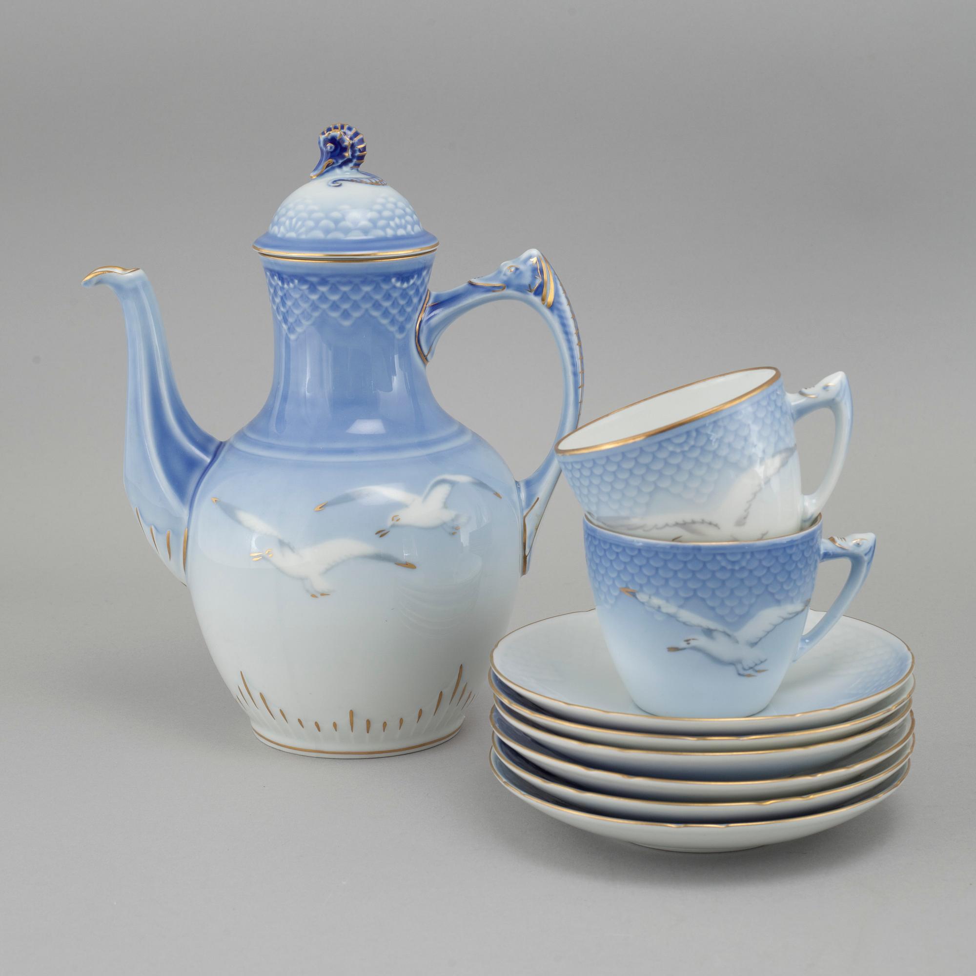 KAFFESERVIS, 41 delar, porslin, "Blå Måsen", Bing & Gröndahl, Danmark.