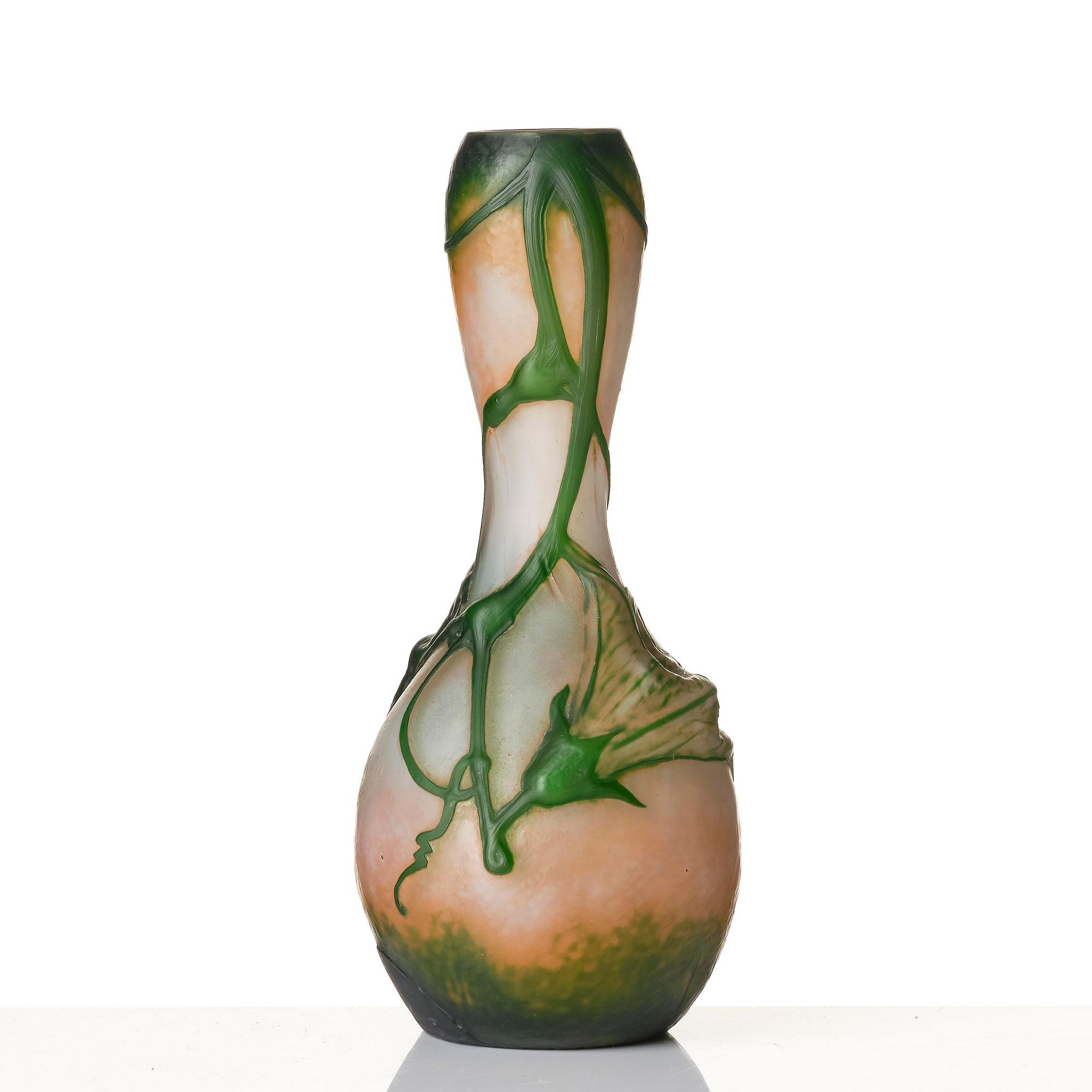 Daum Frères, an Art Nouveau soufflé glass vase, "Coloquinte en fleurs", Nancy, France, ca 1906-1907.