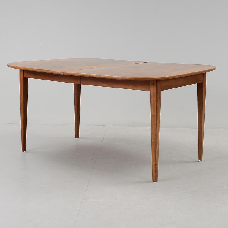 JOSEF FRANK, matbord samt 4 iläggsskivor, modell 947, Firma Svenskt Tenn.
