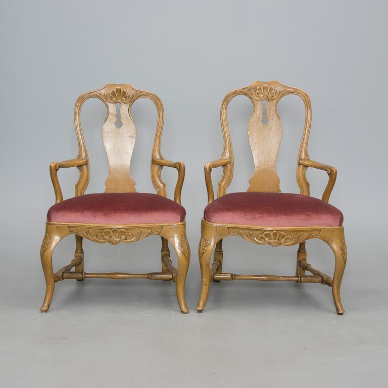 KARMSTOLAR, 2 st, rokokostil, 1900-talets början.