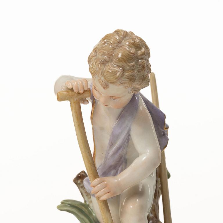 Meissen, Two porcelain figurines, allegories of earth and water, circa 1900.